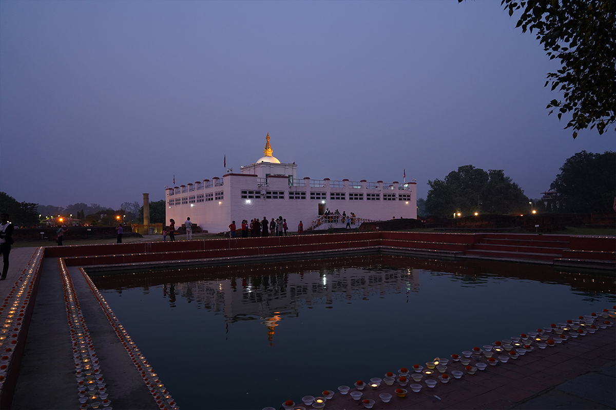 Evening mood at Mayadevi Temple, Lumbini | Footprint Adventure